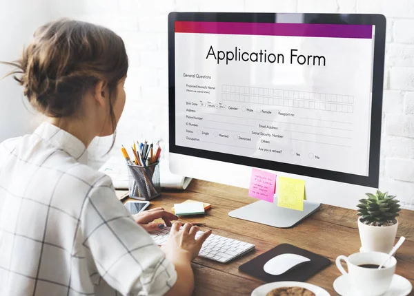 freelancer applying for a gig work loan online