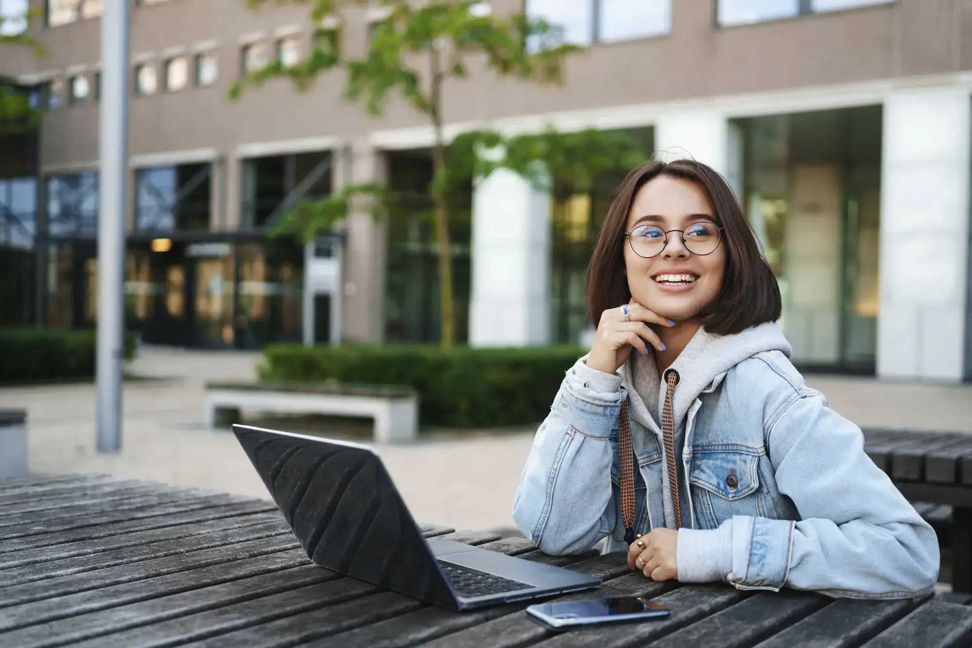 a happy freelancer after settling down in a low-cost city