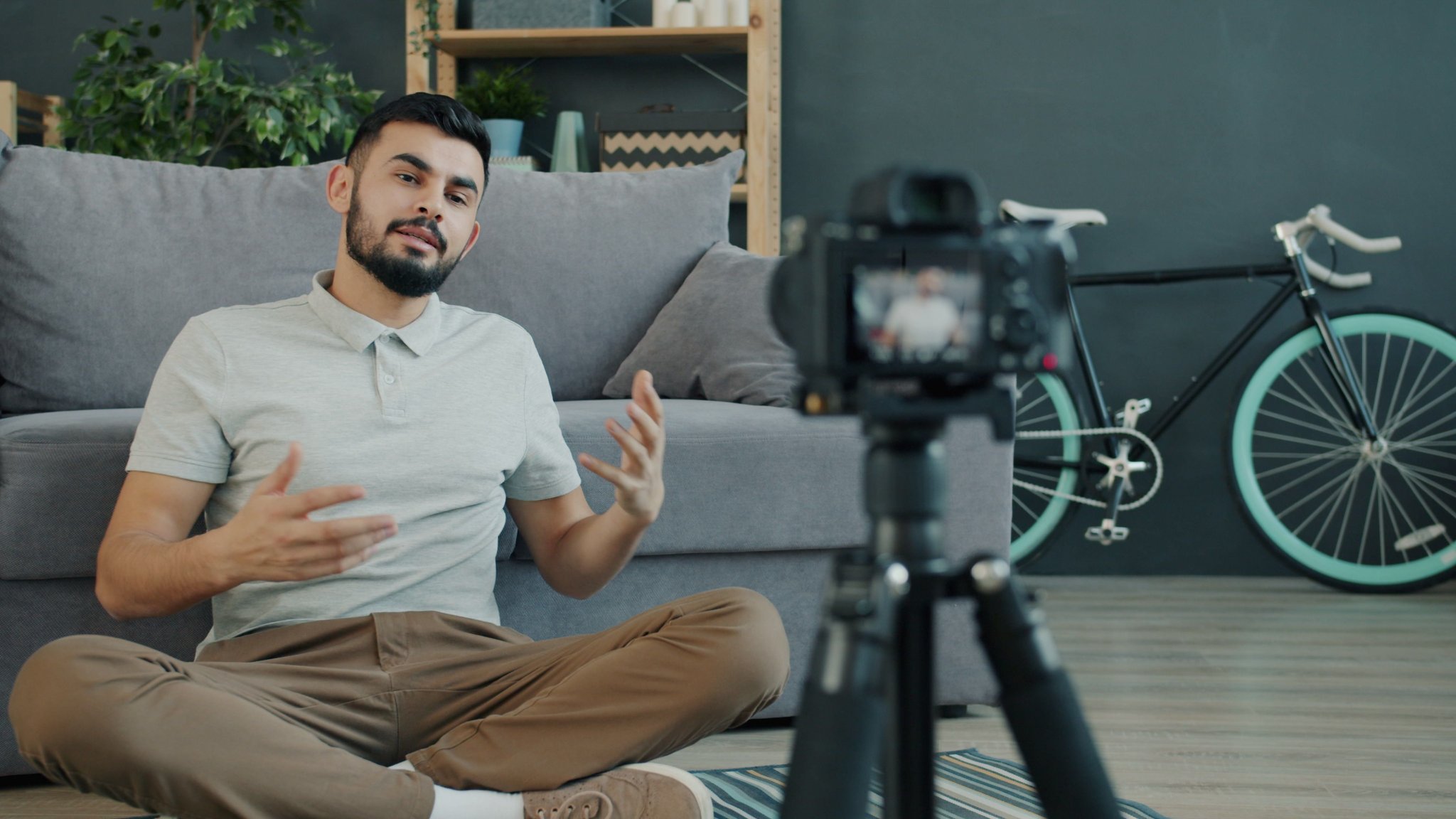 Influencer presenting and explaining a product while recording sponsored content on a smartphone